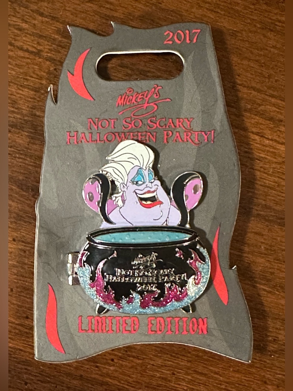 *NEW TAGS* Disney 2017 Mickey Not So Scary Halloween Party Ursula Caldron LTD